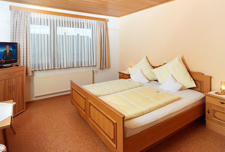 Hotel Garni Assion Birgel Exterior photo